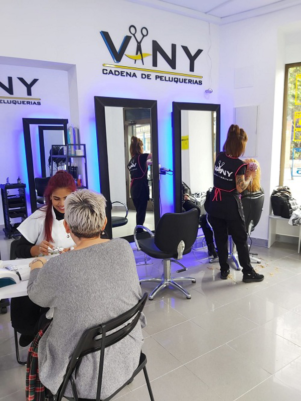 La cadena de peluquerías Vany apertura 3 nuevas franquicias.