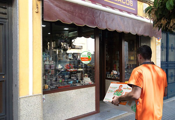 La franquicia Nacex firma un acuerdo comercial con la Unión de Asociaciones de Estanqueros de España