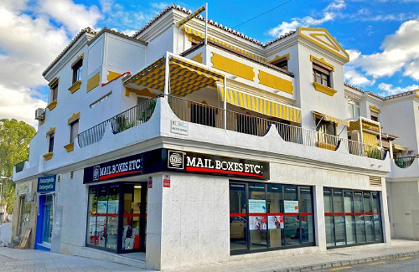 Mail Boxes Etc. inaugura nueva franquicia en Andalucía.