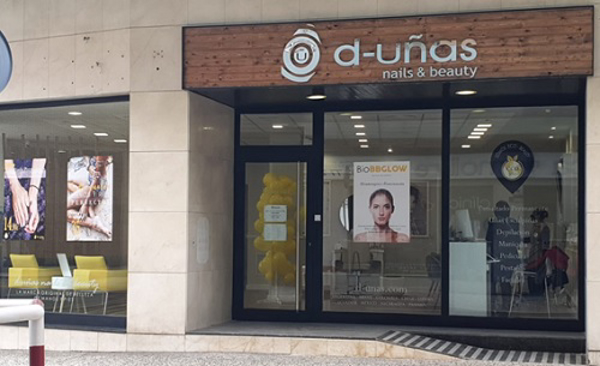 Nueva apertura de la franquicia D-Uñas. Inauguración en Zaragoza.