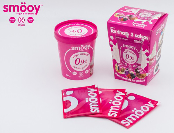 La franquicia Smöoy introduce su tarrina de yogur helado en el canal retail