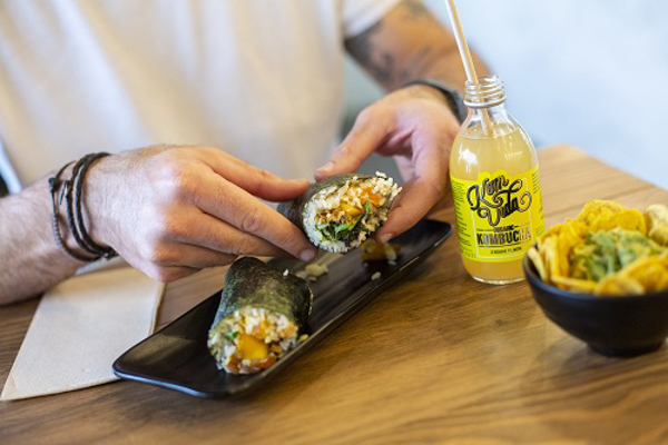 Con la franquicia Koa Poke es posible comer rico y sano a cualquier hora del día 