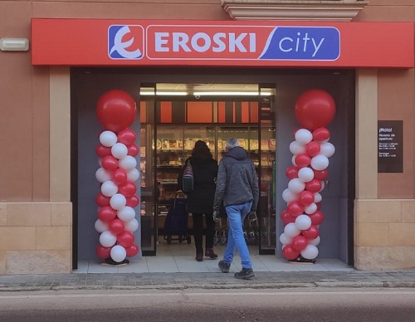 Eroski inaugura un nuevo supermercado franquicia en la localidad segoviana de Ayllón. 