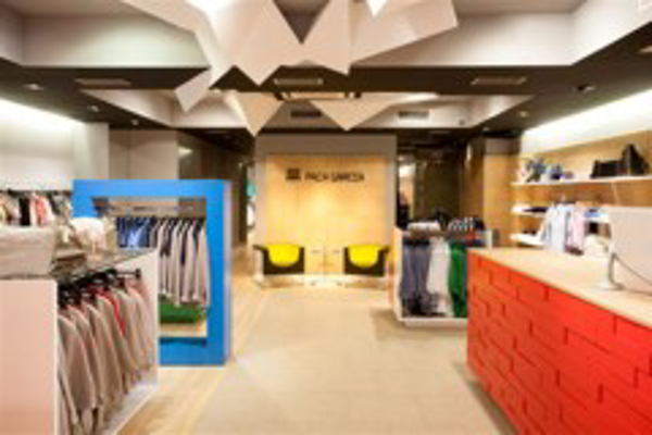 Paca García, franquicia de moda mujer, inaugura una nueva tienda