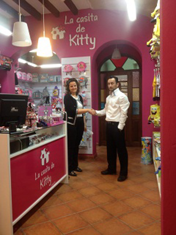 Inauguración de una nueva franquicia La casita de Kitty