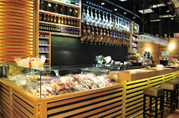 MasQMenos traslada su franquicia de la calle Consell de Cent a Rambla Catalunya