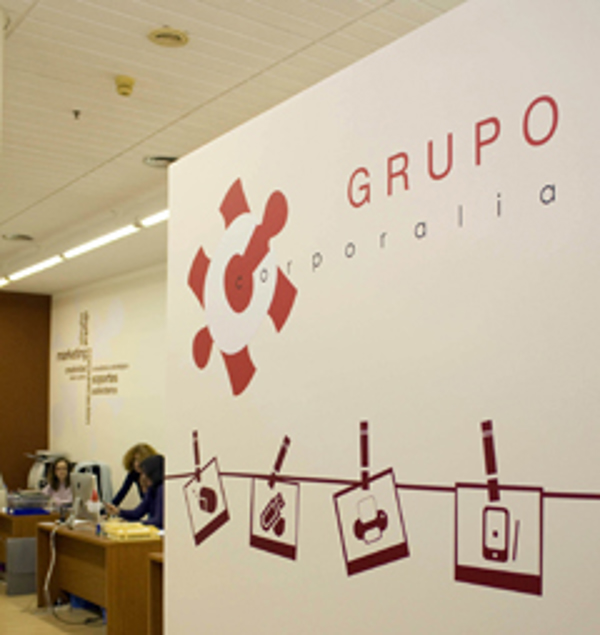 Franquicia Puzzle Rojo: La cartelería digital uno de los medios más rentables