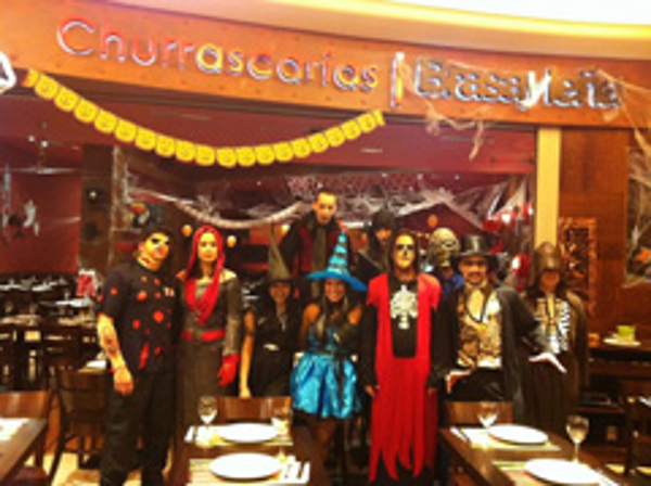 Brasayleña festeja Halloween en sus franquicias con un menú terrorífico 